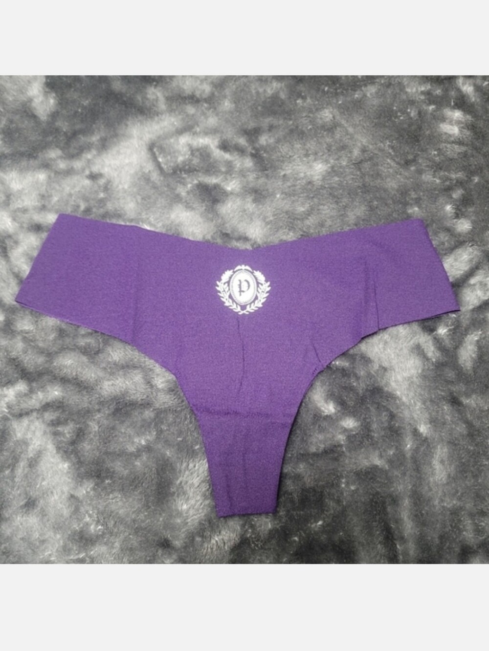 Victoria's secret pink HALLOWEEN no show thong panty MEDIUM PURPLE